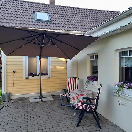Maenni Hoovimaja * Pärnu